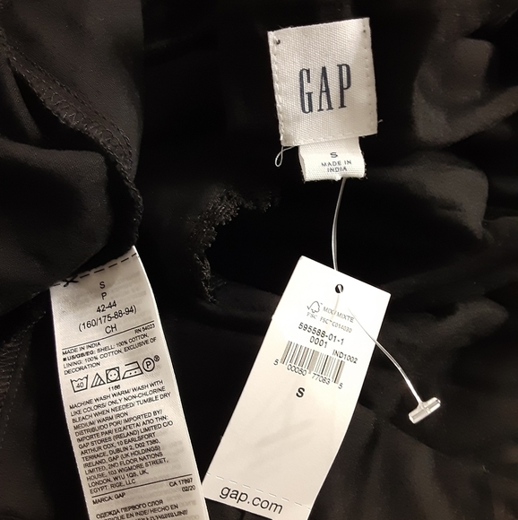 GAP Black Embroidered Dress Size S NWT - Picture 5 of 5